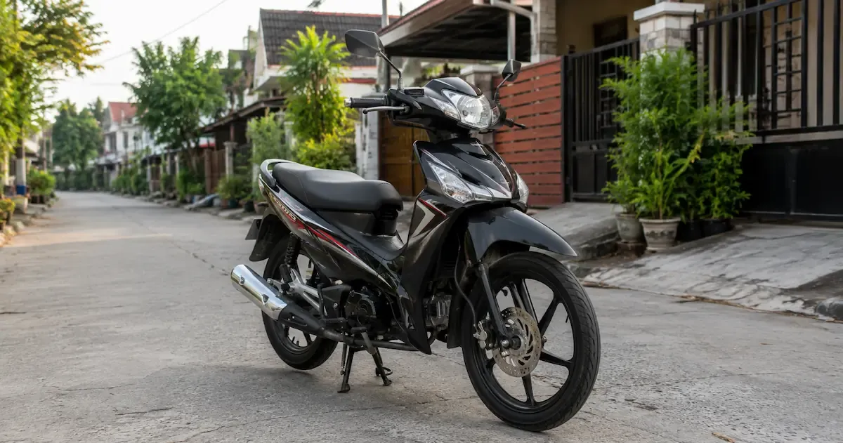 Beli Motor Bekas di Showroom vs Perorangan: Mana yang Lebih Aman?